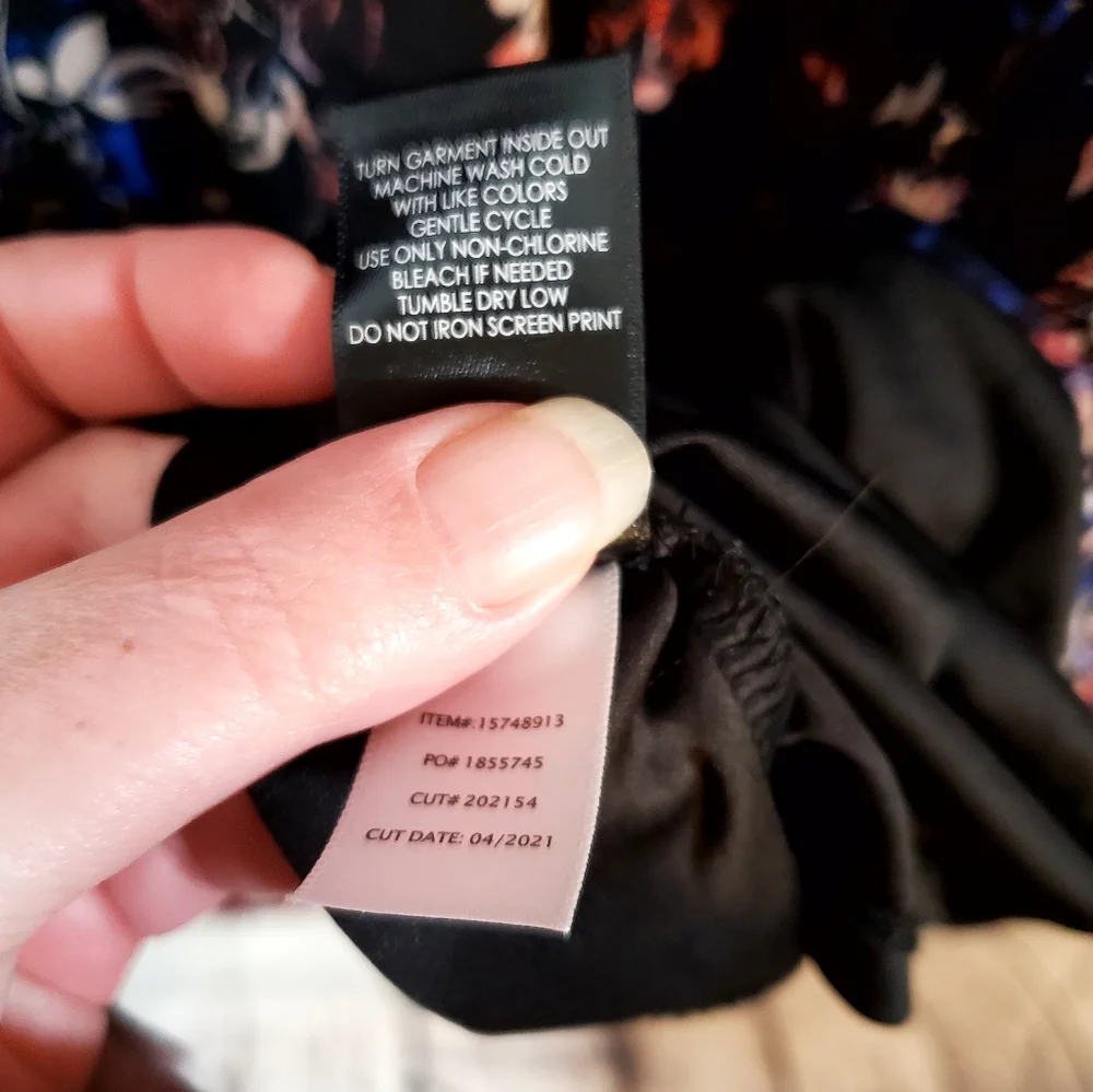 Torrid Mesh Floral Black Dress Scallop Trim Sleeves Size 2 18/20 - Picture 12 of 14